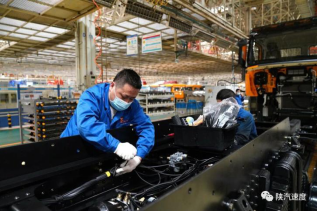 陜汽速度 與裝配線共成長的總裝“唐哥”